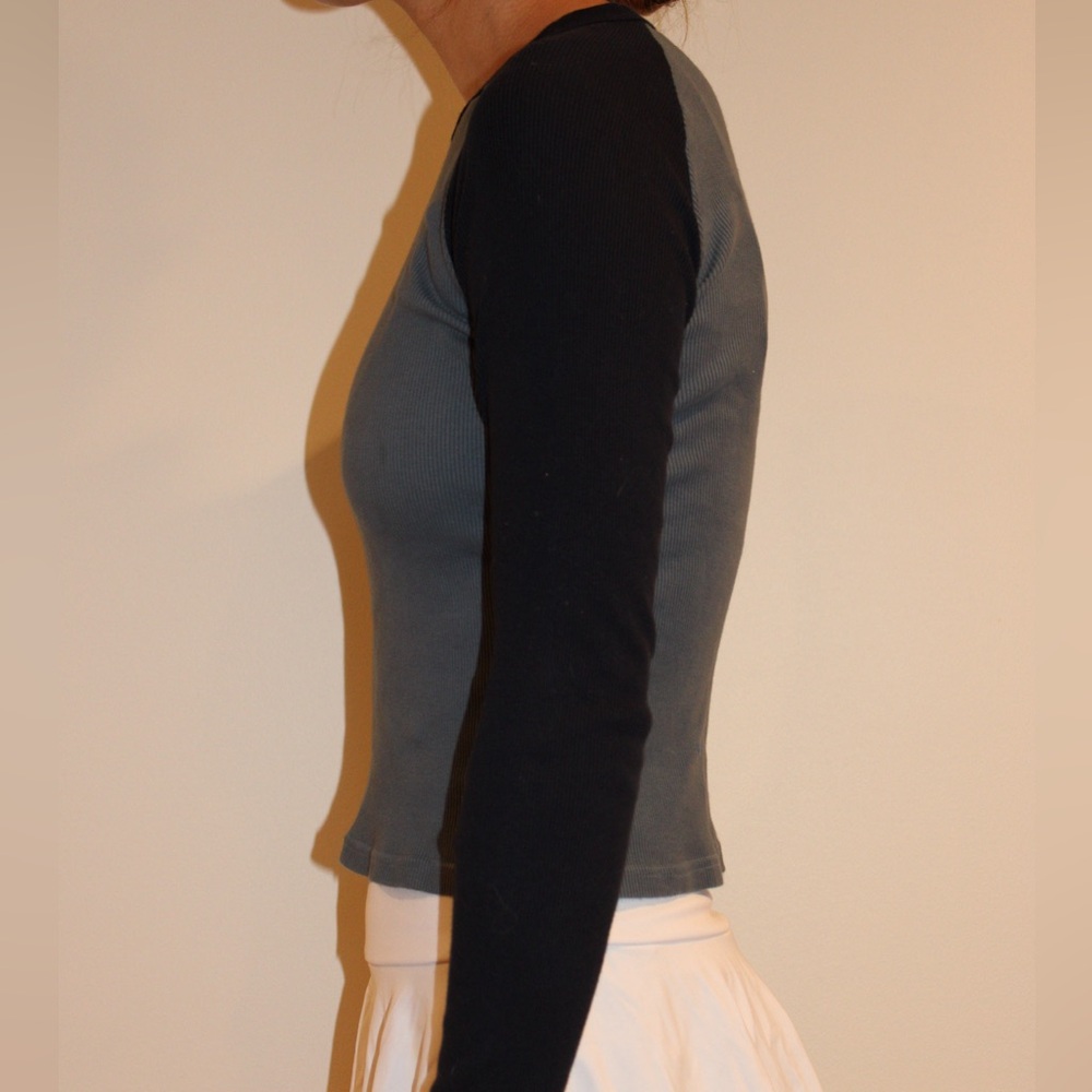 Brandy Melville baseball long sleeve tee - Picture 4 of 4